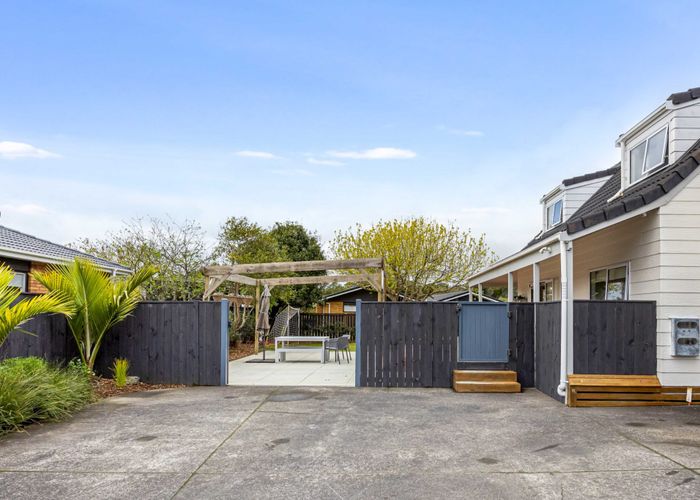  at 9 Rheingold Place, Huapai, Kumeu