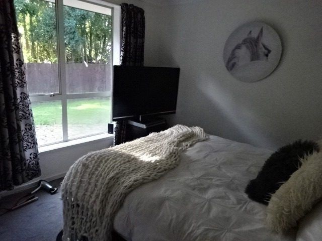  at 9 Burnside Court, Rosedale, North Shore City, Auckland