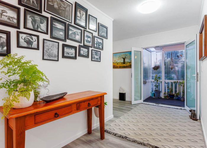  at 26 Squirrel Lane, Browns Bay, North Shore City, Auckland
