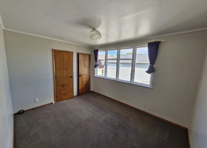  at 2/25 Richardson Road, Mount Albert, Auckland City, Auckland