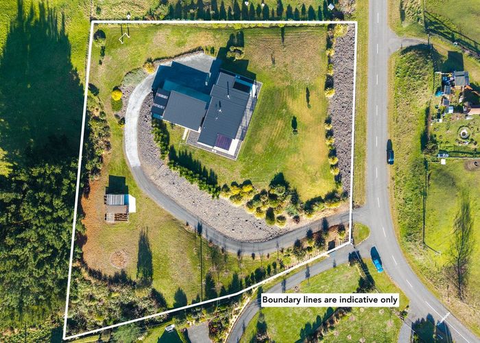  at 9 Kristin Place, Manakau, Waikawa Beach