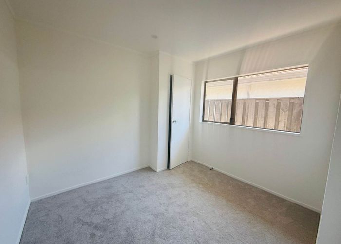  at 2/20 Taonui Street, Rosehill, Papakura, Auckland