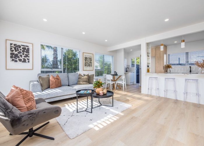  at 12/57 Point Chevalier Road, Point Chevalier, Auckland