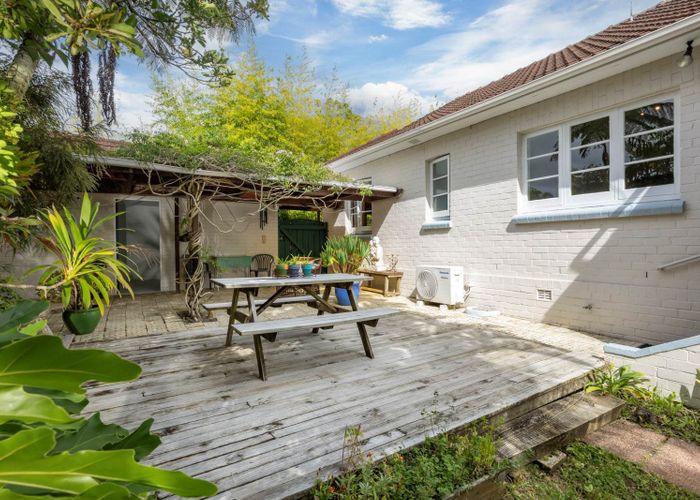  at 4/90 Titirangi Road, New Lynn, Waitakere City, Auckland
