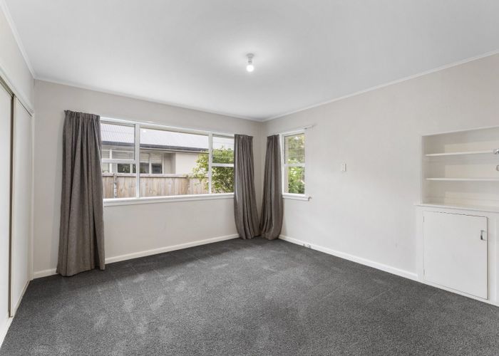  at 39 Acacia Avenue, Upper Riccarton, Christchurch City, Canterbury