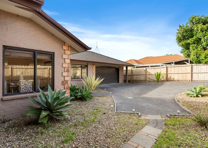  at 22 Corrofin Drive, East Tamaki, Auckland