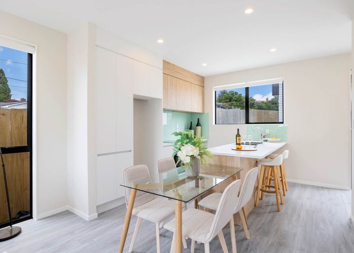  at 7 / 36 Tiroroa Avenue, Te Atatu South, Waitakere City, Auckland