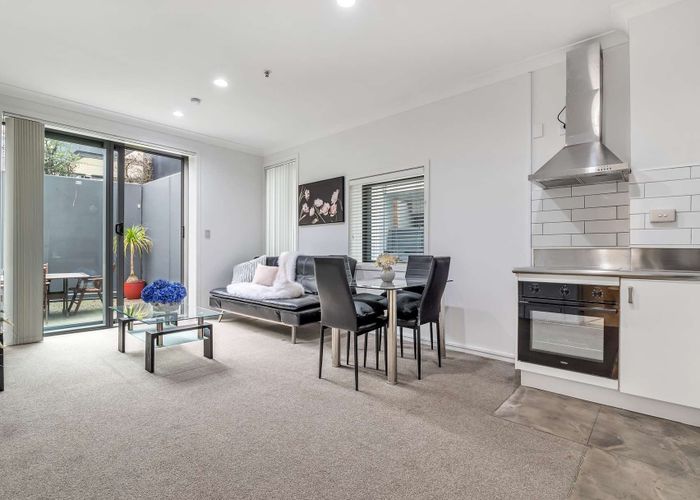  at 1R 15 Nelson Street, City Centre, Auckland City, Auckland