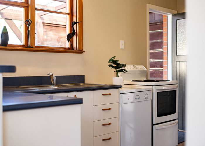  at 256 Oxford Terrace, Avalon, Lower Hutt, Wellington