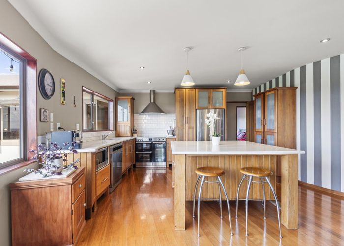  at 117 Ruapehu Drive, Fitzherbert, Palmerston North, Manawatu / Whanganui