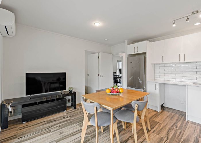  at 3/18 Parr Terrace, Castor Bay, North Shore City, Auckland