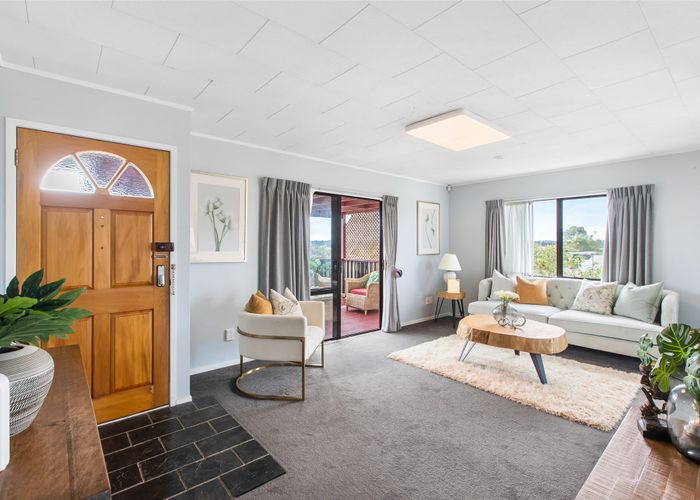  at 1/48 Barbados Drive, Unsworth Heights, Auckland