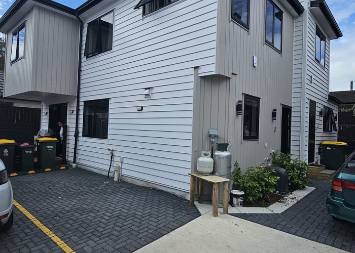  at 12B Minaret Drive, Bucklands Beach, Manukau City, Auckland