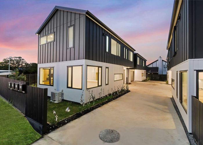  at 1A Maxwelton Drive, Mairangi Bay, North Shore City, Auckland