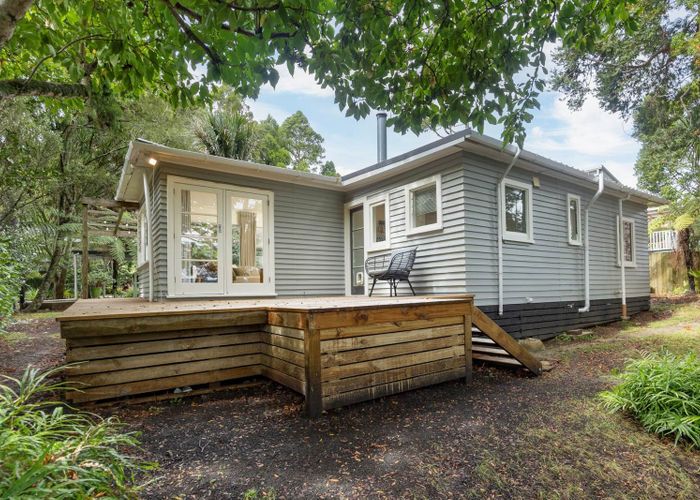  at 1 Valley View Road, Titirangi, Waitakere City, Auckland