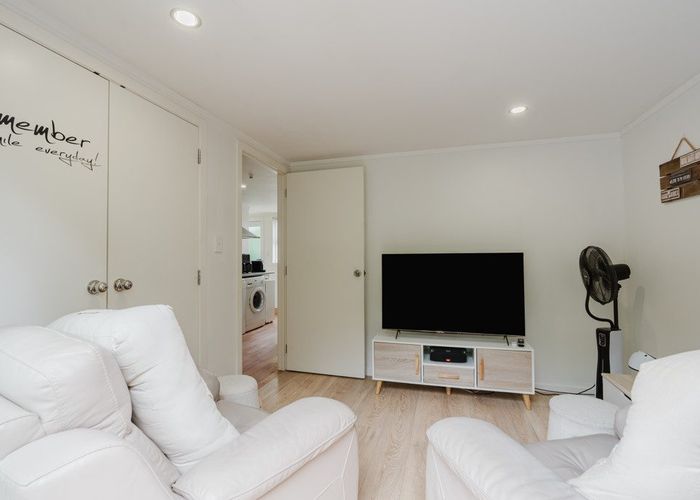  at 30 Barrie Crescent, Silverdale, Hamilton, Waikato