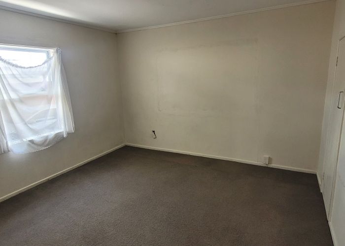  at 56 Buckland Road, Mangere East, Auckland