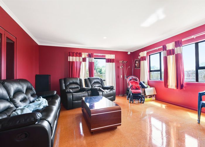  at 1 Corsair Place, Melville, Hamilton