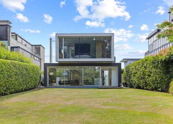  at 3 Millbank Lane, Merivale, Christchurch City, Canterbury