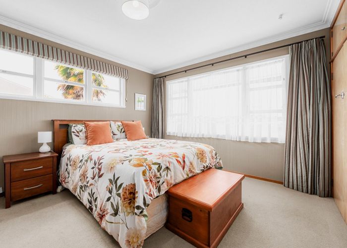  at 4 Thomson Avenue, Dinsdale, Hamilton
