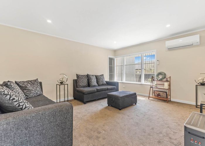  at 2/30 Calvert Avenue, Mangere East, Manukau City, Auckland