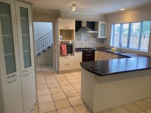  at 18 William Woods Court, Dannemora, Manukau City, Auckland