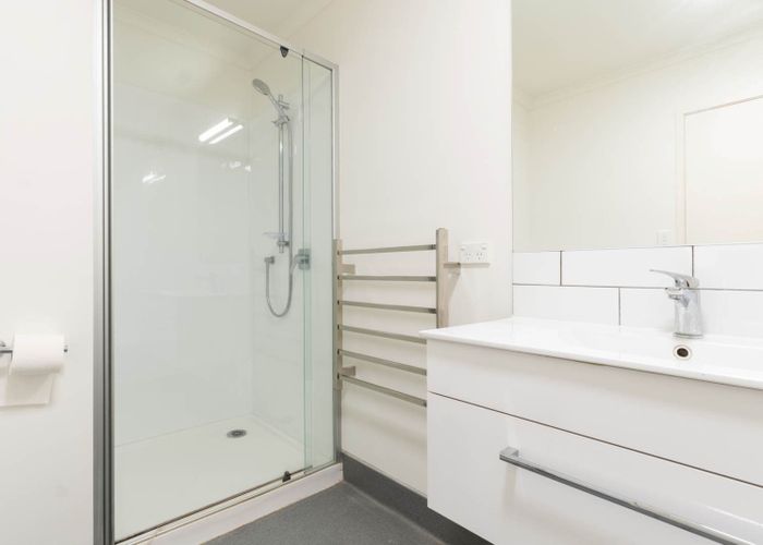  at 29 Kestrel Place, Wai o Taiki Bay, Auckland