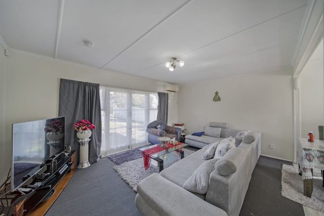  at 42 Imrie Avenue, Mangere, Auckland