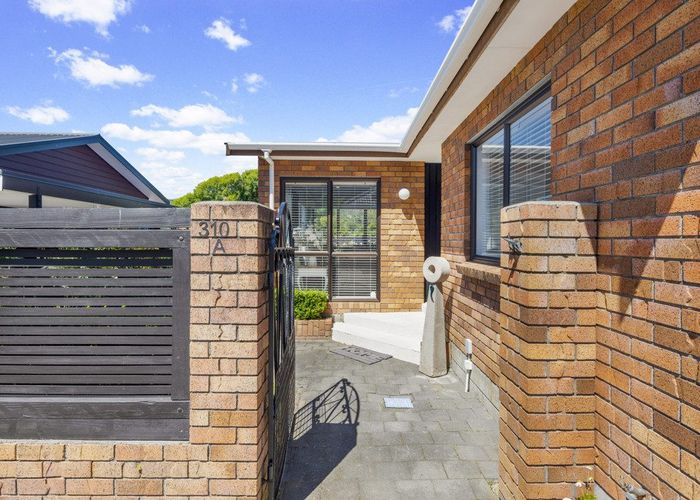  at 310A Main Road, Tawa, Wellington