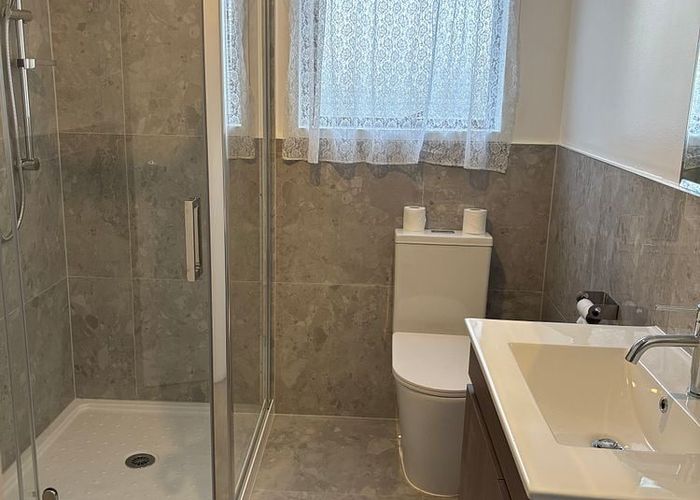  at 5 Treviso Place, Clover Park, Manukau City, Auckland
