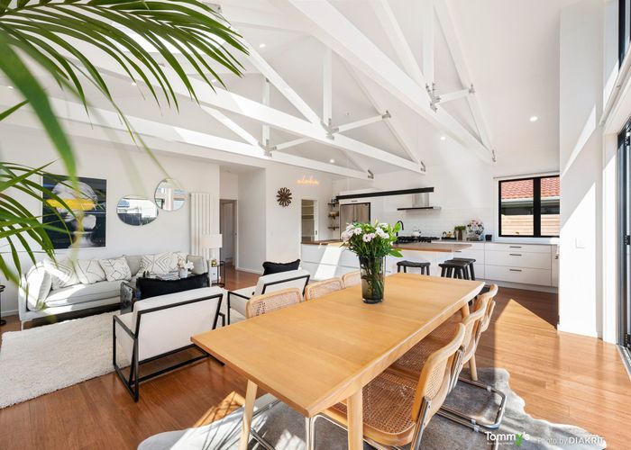  at 21 Nottingham Street, Karori, Wellington