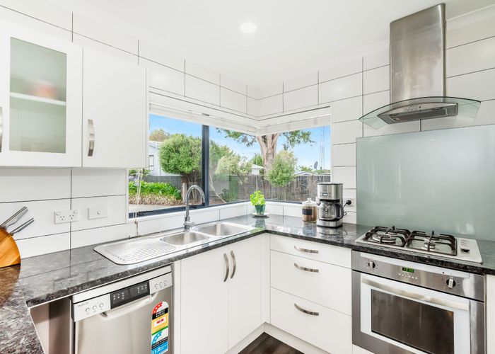  at 18 Robert Grove, Paraparaumu, Kapiti Coast, Wellington