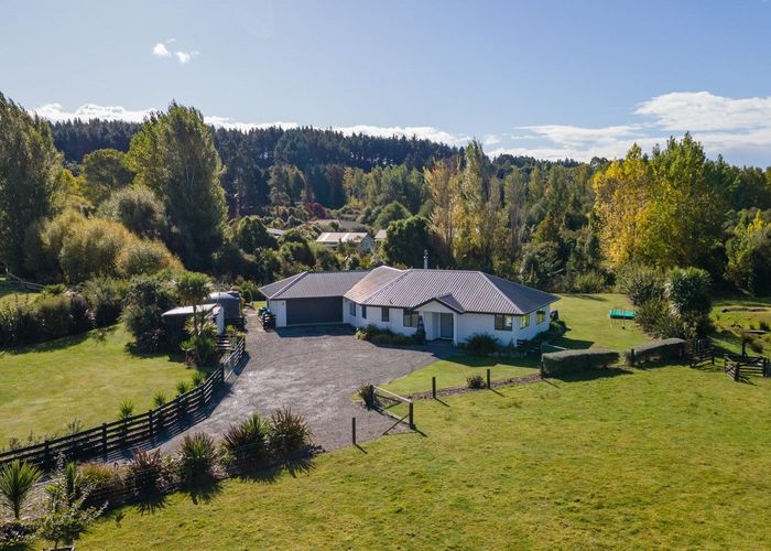  at 231 Westdale Road, Redwood Valley