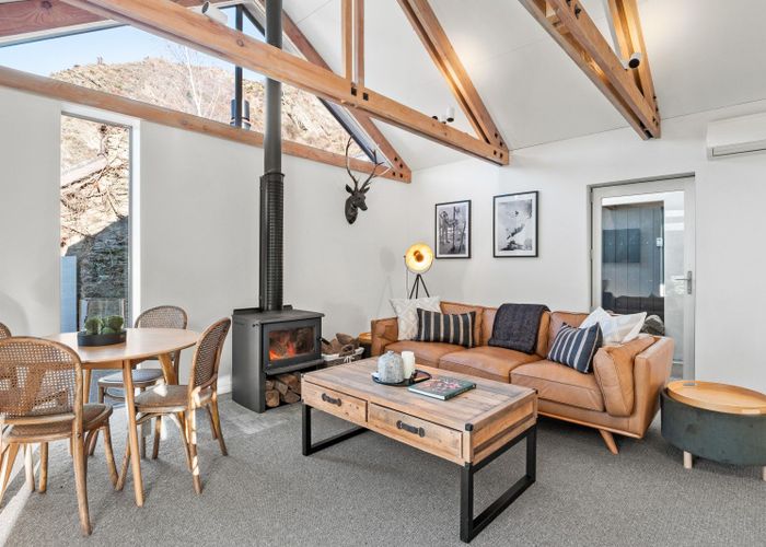  at 11 Gala Burn Lane, Manse Cottage, Arrowtown, Queenstown-Lakes, Otago