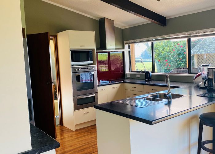  at 64 Burbush Road, Burbush, Hamilton
