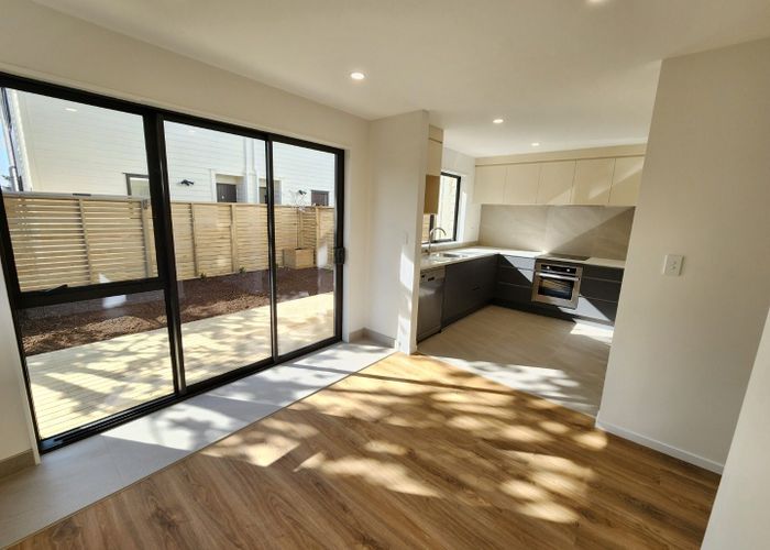  at 10/25 Manse Road, Pahurehure, Papakura, Auckland