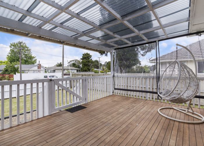  at 33 Cobham Crescent, Kelston, Waitakere City, Auckland