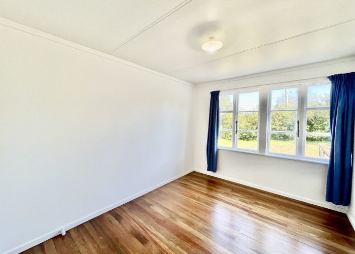  at 2 Plumpton Ave, Mount Roskill, Auckland City, Auckland