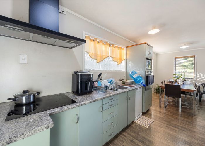  at 6 Denz Street, Maeroa, Hamilton, Waikato