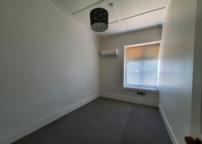  at 	4/3 Harvey Road, Bluff Hill, Napier, Hawke's Bay