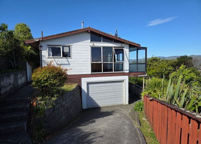  at 3 Chestnut Grove, Maungaraki, Lower Hutt, Wellington