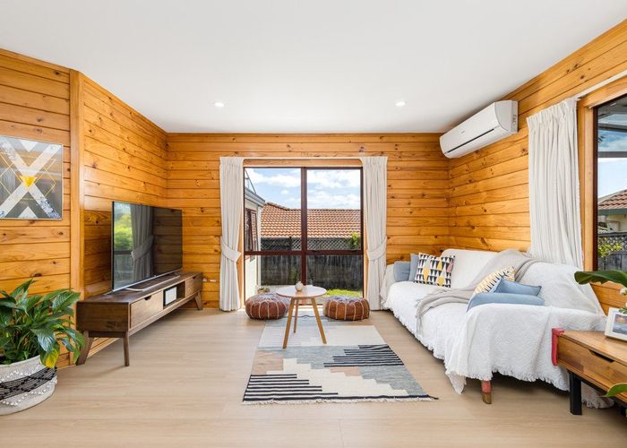  at 2/22 Mission View Drive, Northpark, Auckland