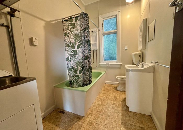  at 1/42 Redruth Avenue, Spreydon, Christchurch City, Canterbury