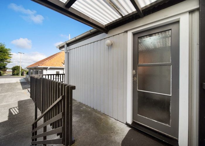  at 4/5 Porchester Road, Papakura, Papakura, Auckland