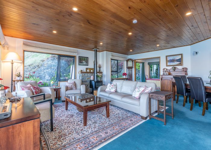  at 10 Chandler Lane, Fernhill, Queenstown