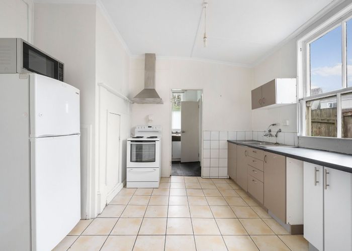  at 54a Roxburgh St, Mount Victoria, Wellington, Wellington