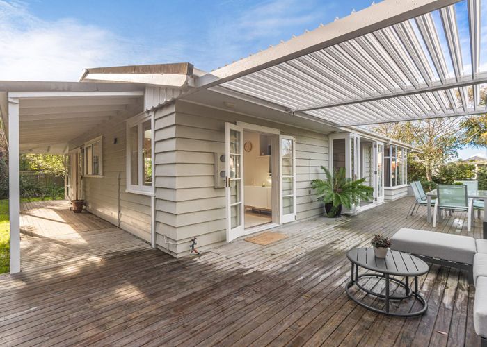  at 12 Midway Avenue, Castor Bay, North Shore City, Auckland