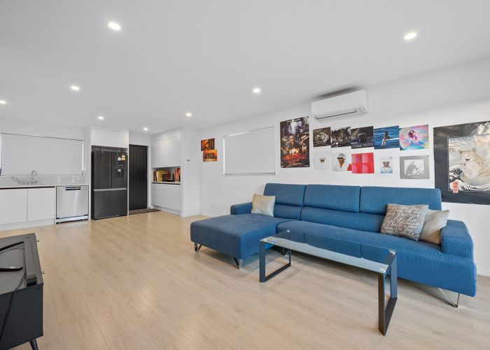  at 1/135 Lancaster Road, Beach Haven, North Shore City, Auckland