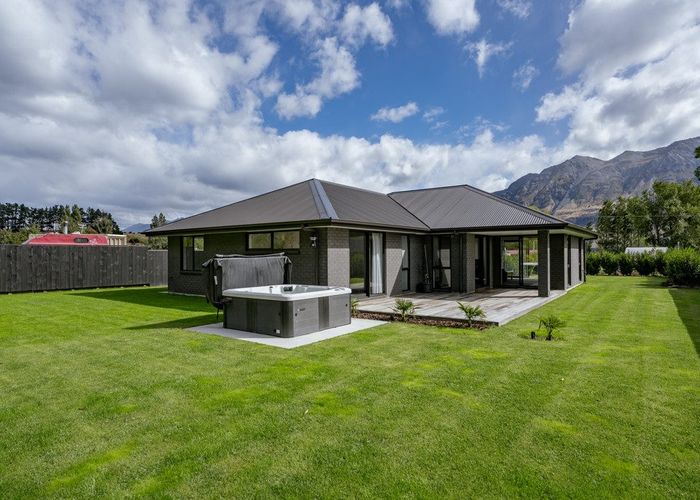  at 11 Walter Place, Glenorchy, Queenstown-Lakes, Otago