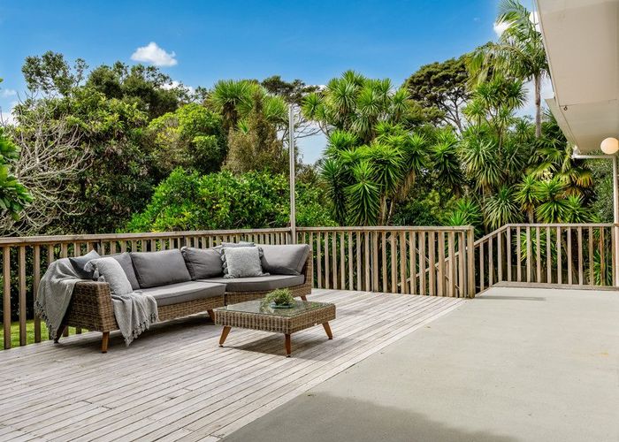  at 89 Aeroview Drive, Beach Haven, North Shore City, Auckland